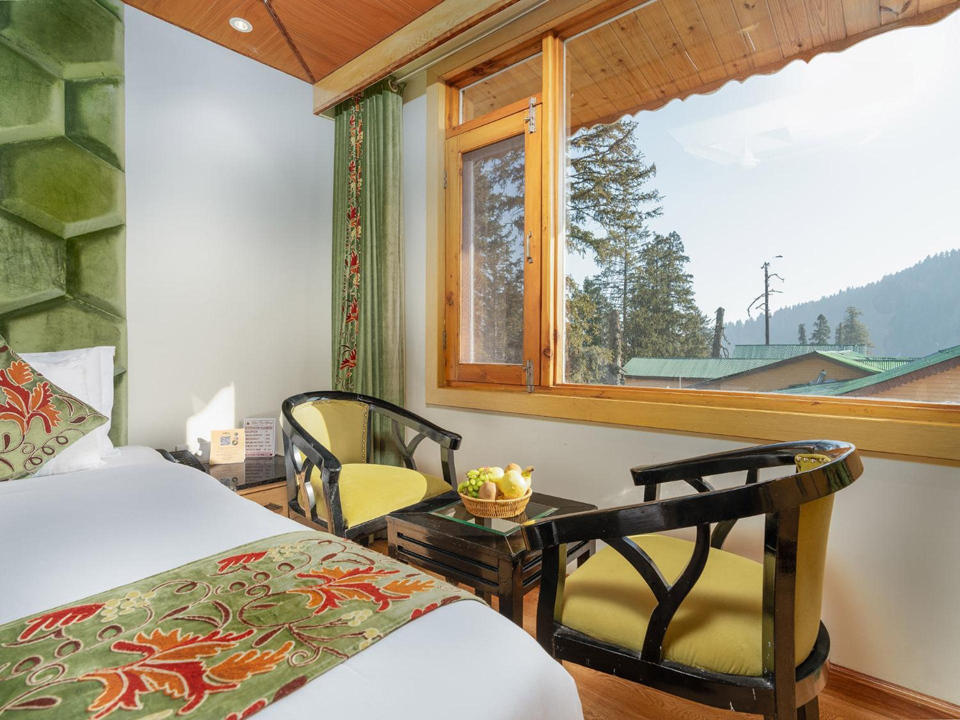 Hotel Pine Spring Gulmarg Ngoại thất bức ảnh