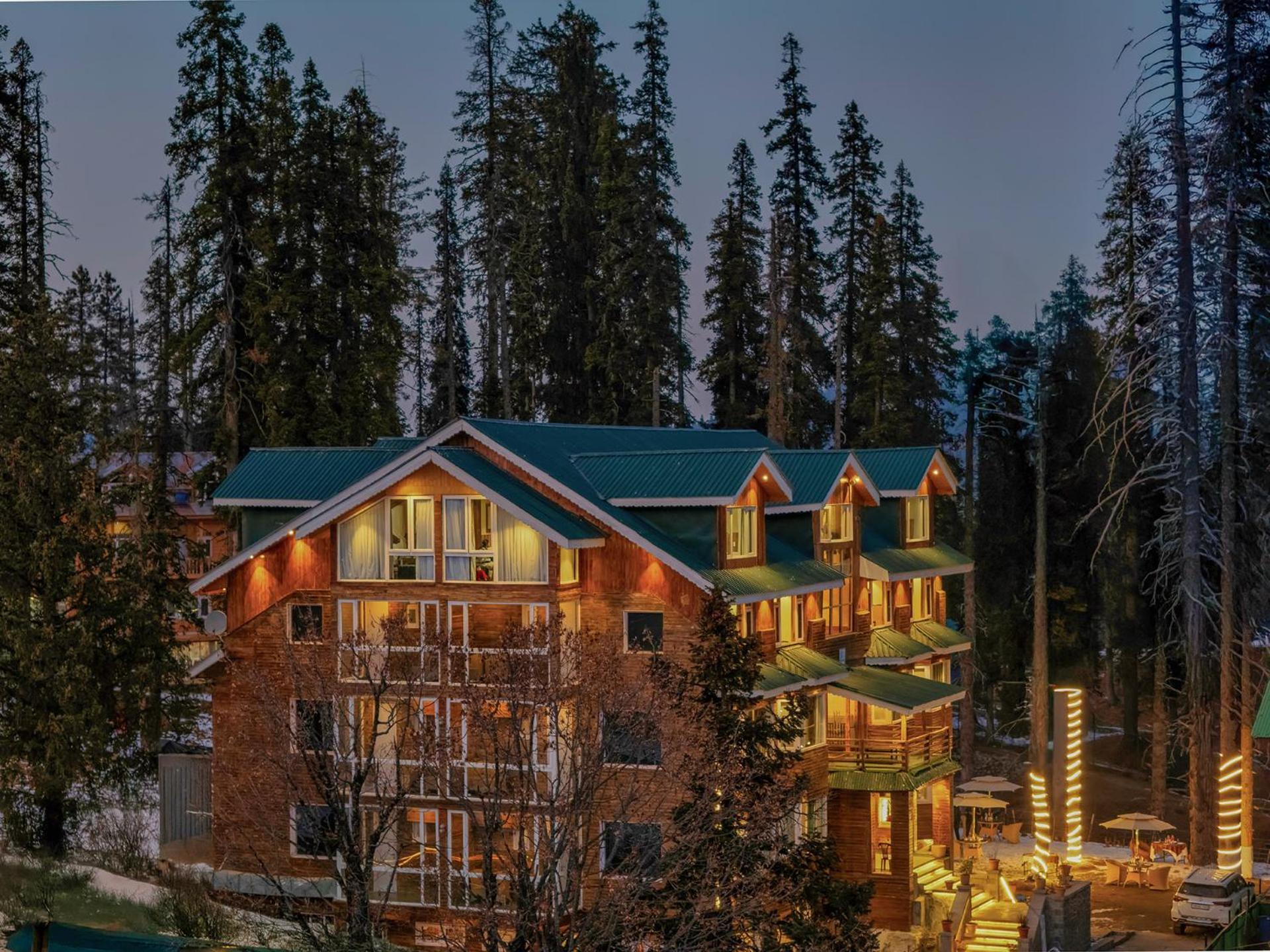 Hotel Pine Spring Gulmarg Ngoại thất bức ảnh