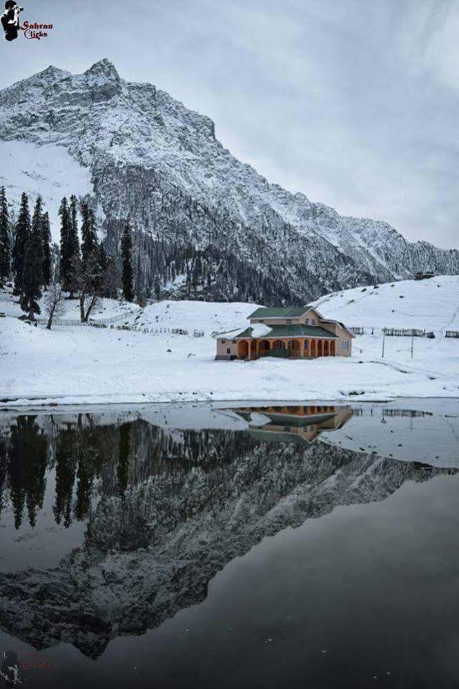 Hotel Pine Spring Gulmarg Ngoại thất bức ảnh